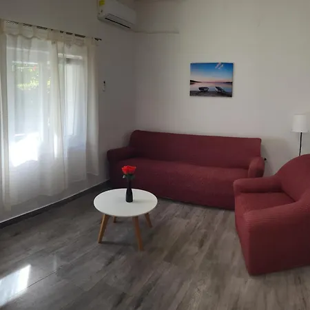 Elle With Free Private Parking Split