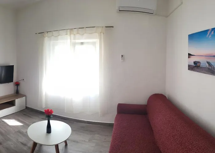 Apartment Elle With Free Private Parking